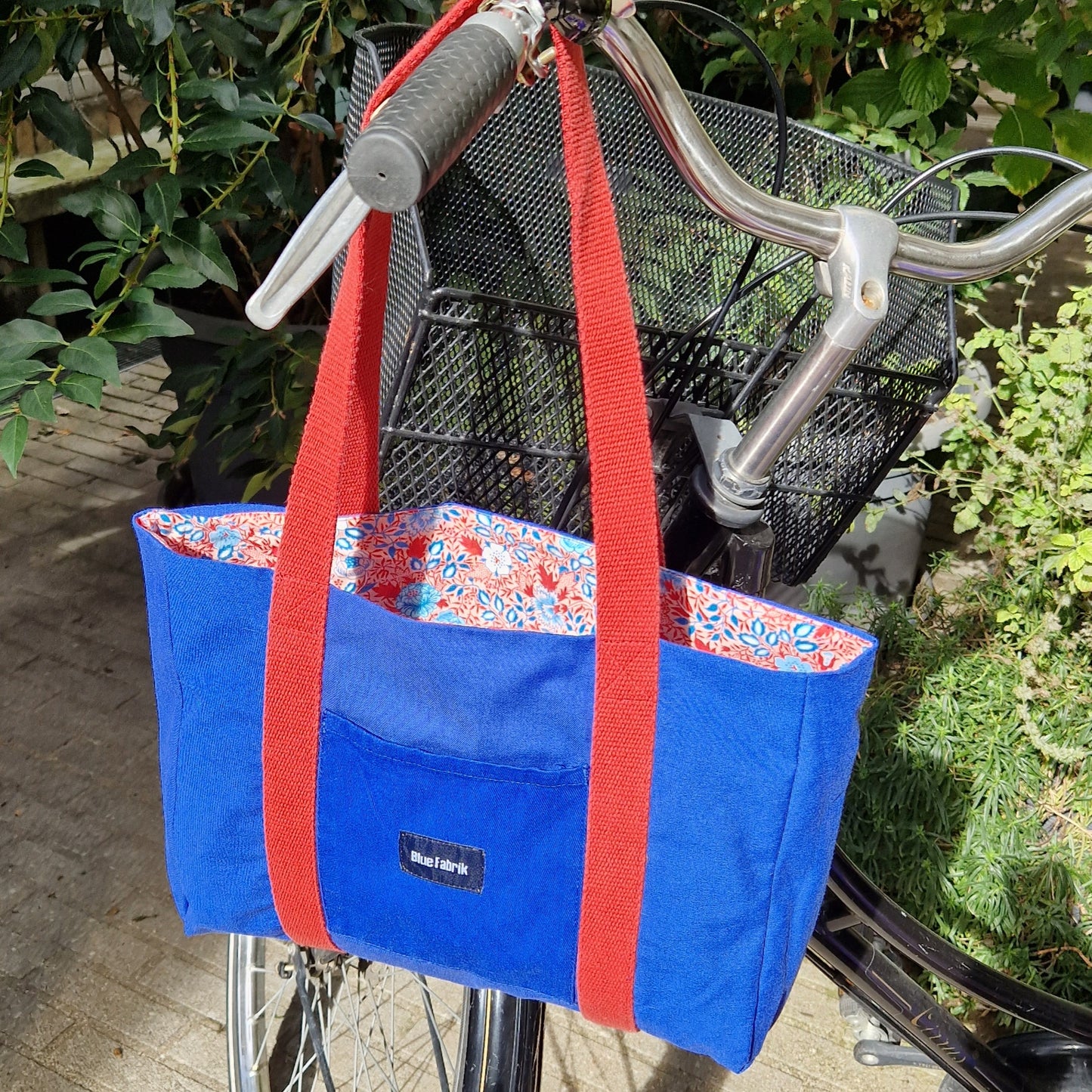 Sac Cabas Bleu & Cerise, doublure à fleurs