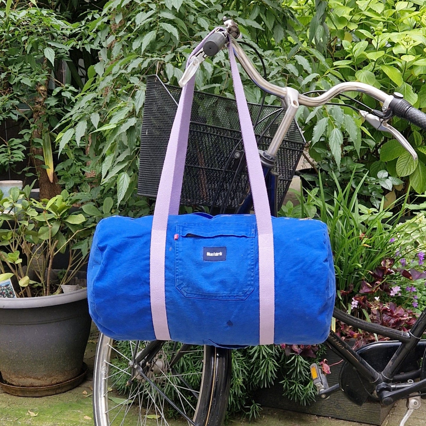 Grand Sac Bowling Bleu & Parme, doublure à fleurs psychédéliques - Blue Fabrik