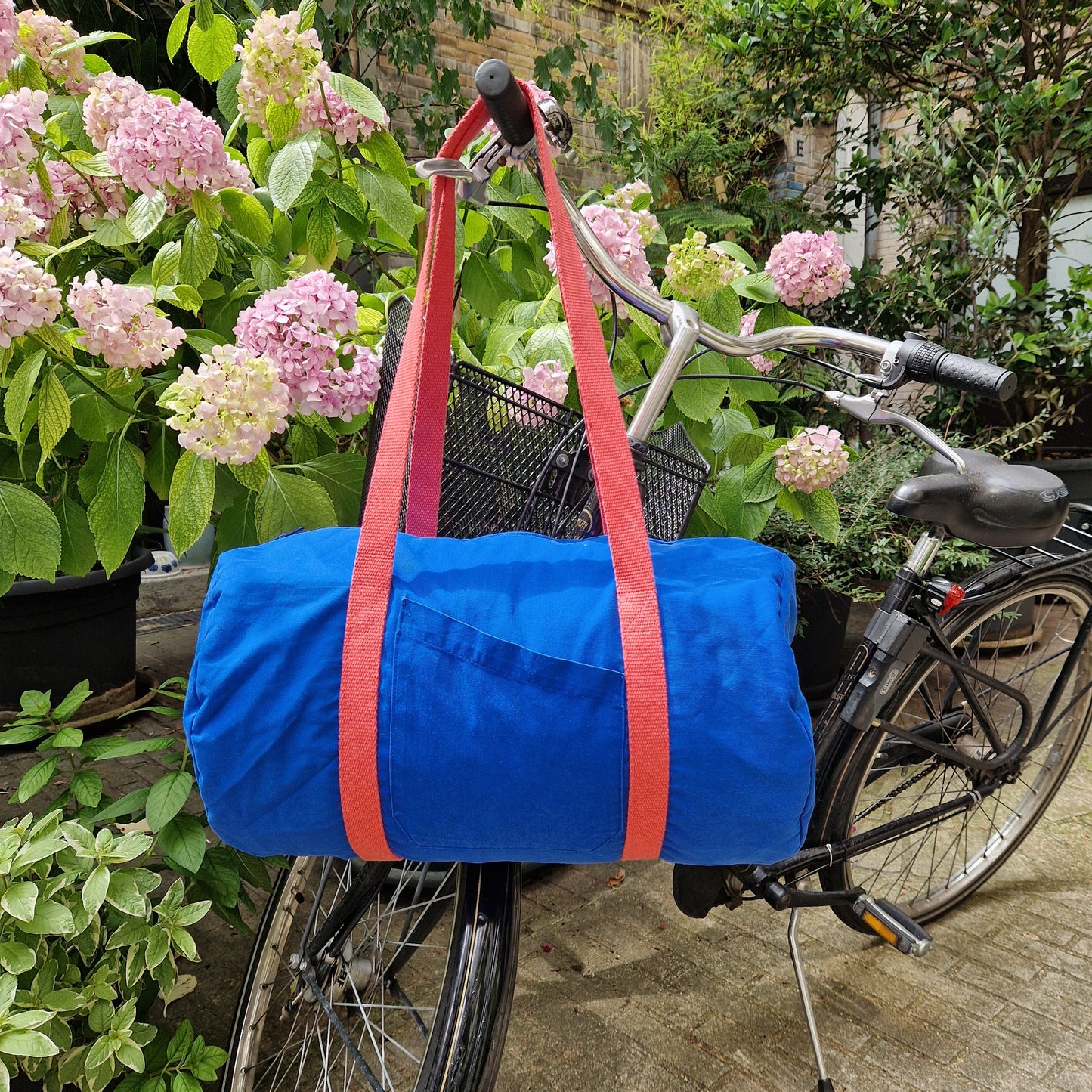 Grand Sac Bowling Bleu & Rose, doublure à grandes fleurs - Blue Fabrik