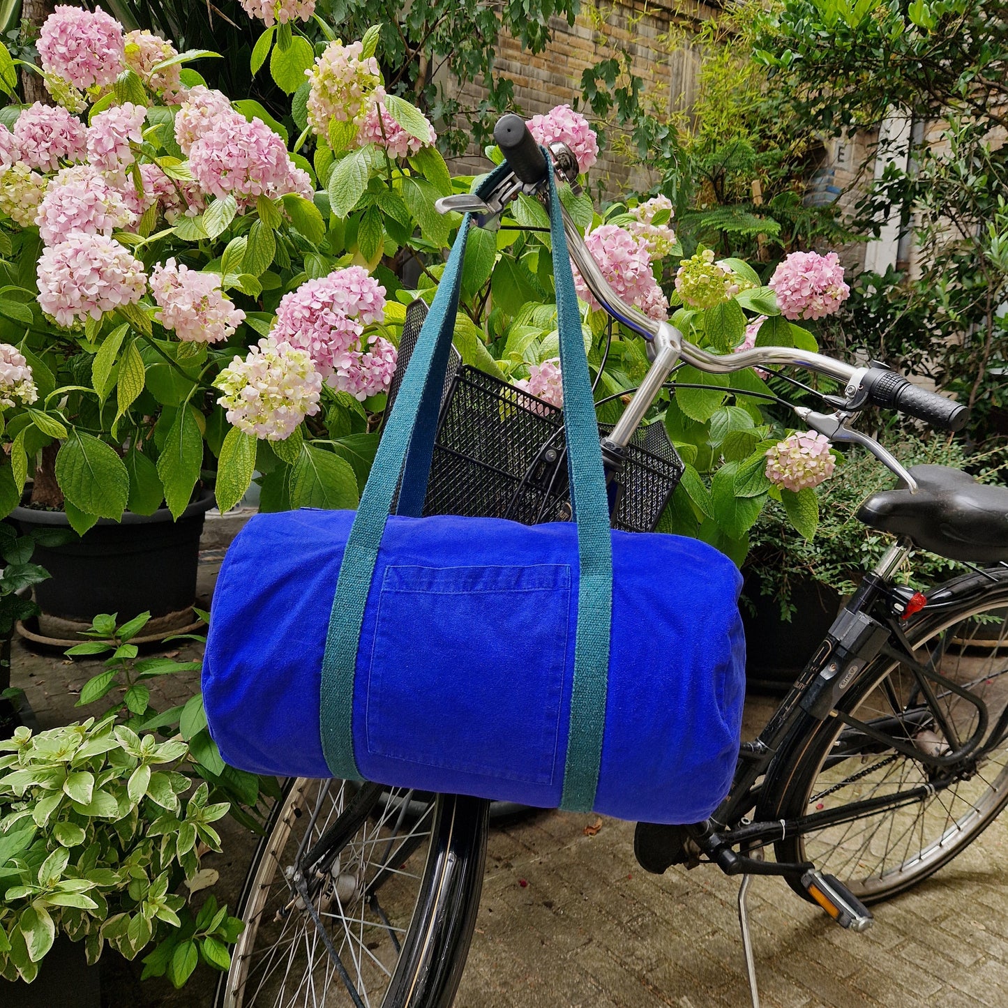 Grand Sac Bowling Bleu & Vert Sapin, doublure à fleurs bleues - Blue Fabrik