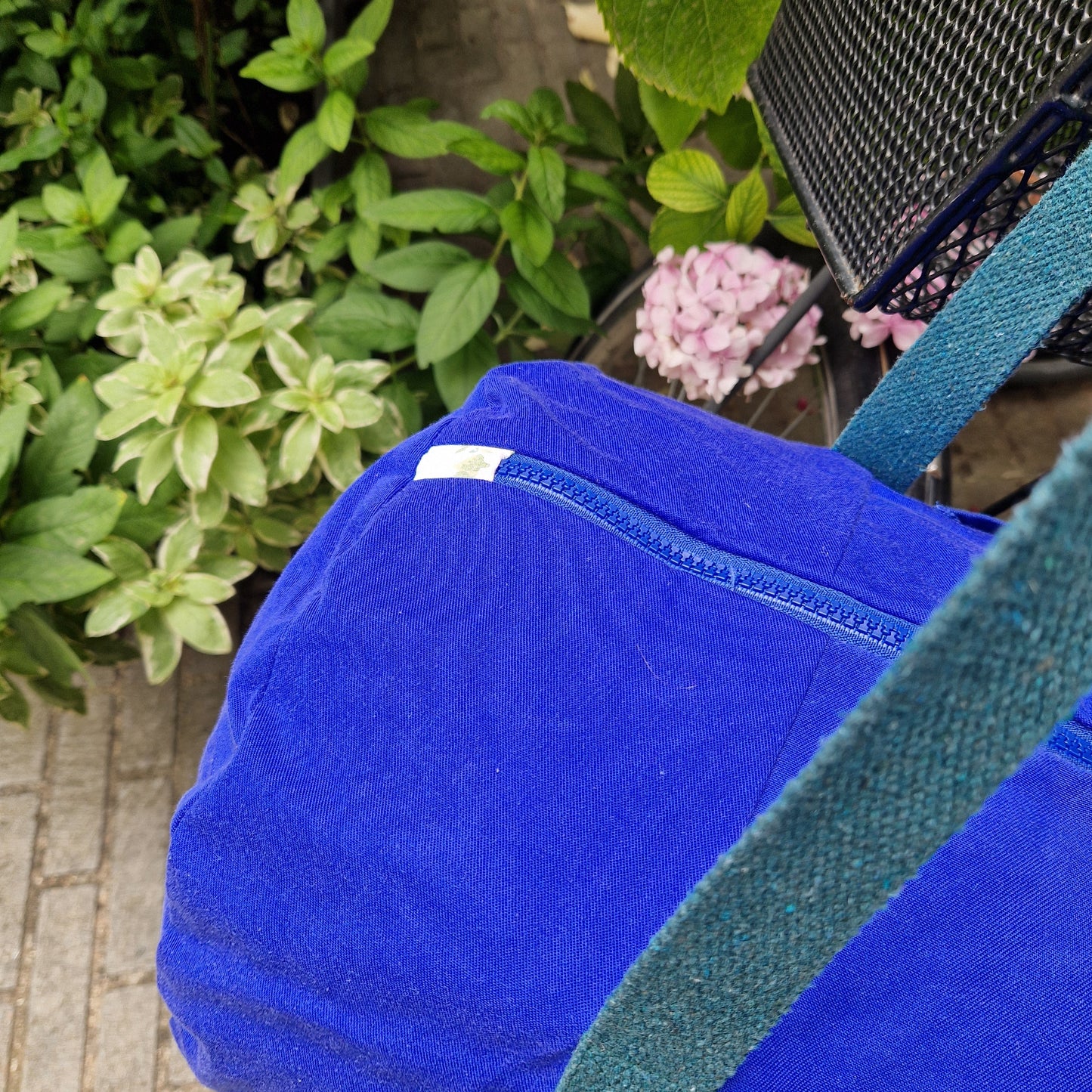 Grand Sac Bowling Bleu & Vert Sapin, doublure à fleurs bleues - Blue Fabrik