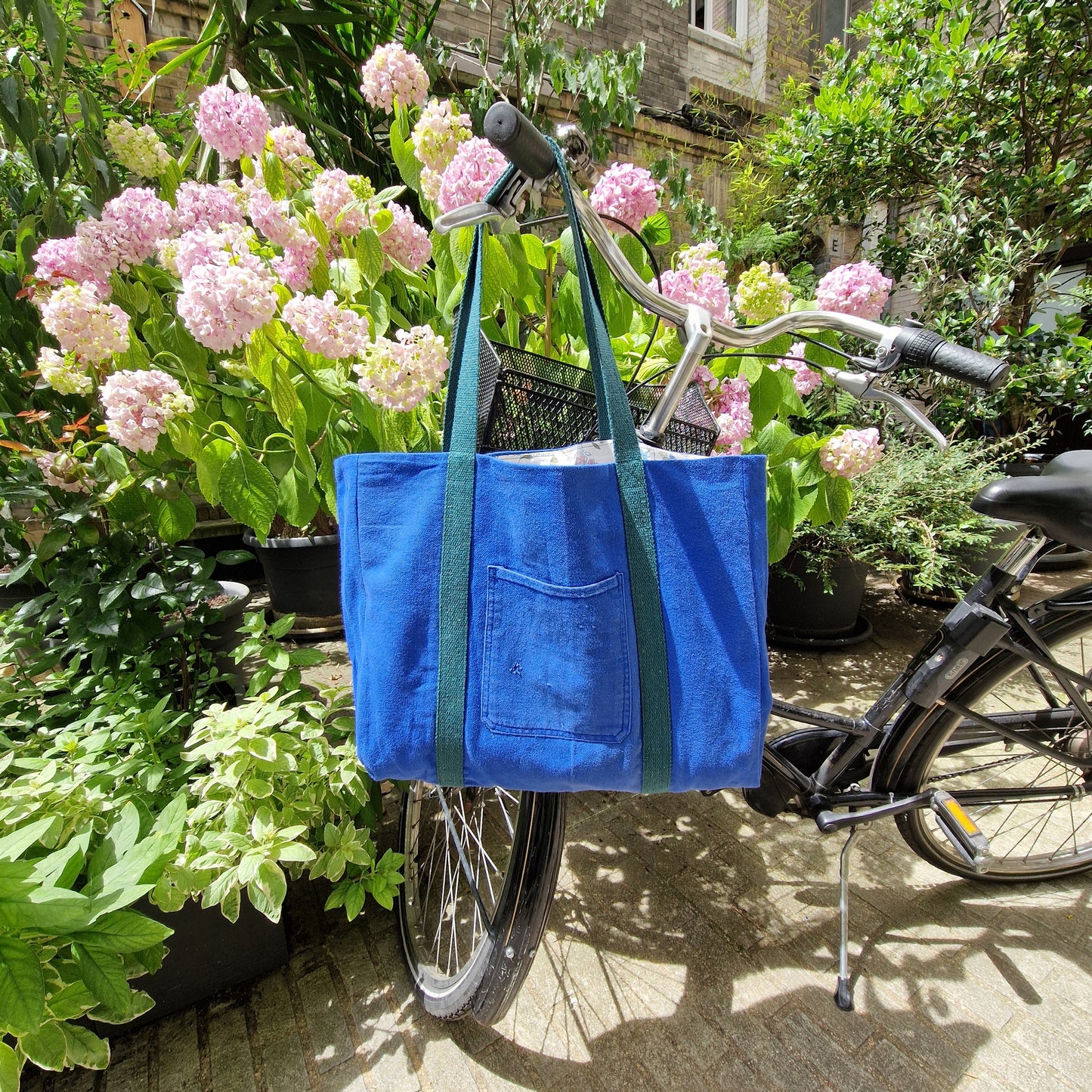 Grand Sac Cabas Bleu & Vert sapin, doublure fleurie - Blue Fabrik