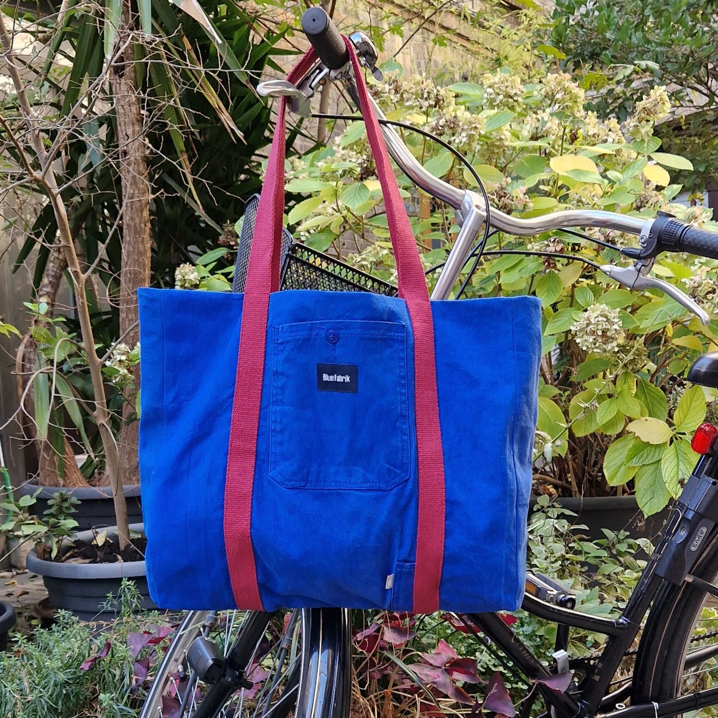 Grand sac Cabas Bleu & Bordeaux, doublure à petits carreaux et fleurs assorties