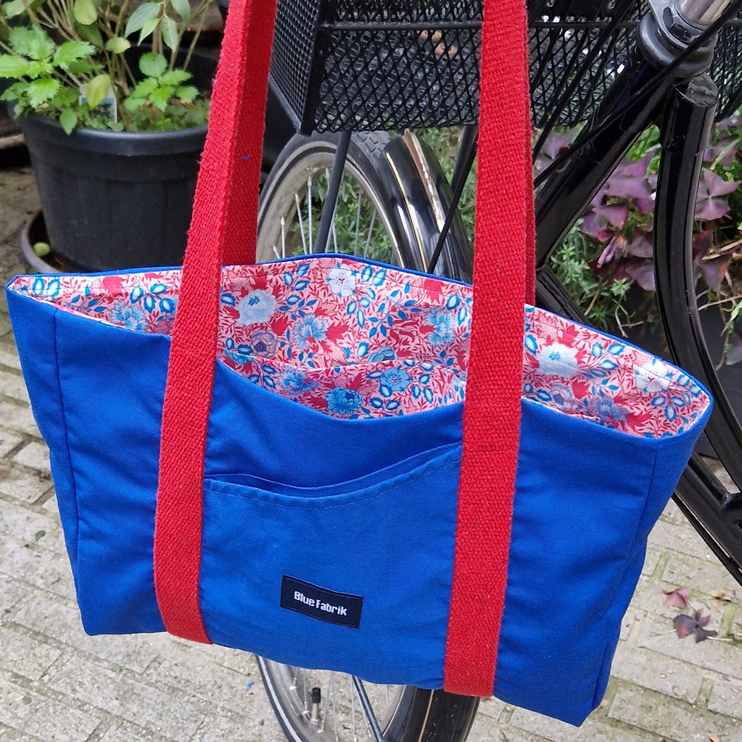 Sac Cabas Bleu & Cerise, doublure à petites fleurs