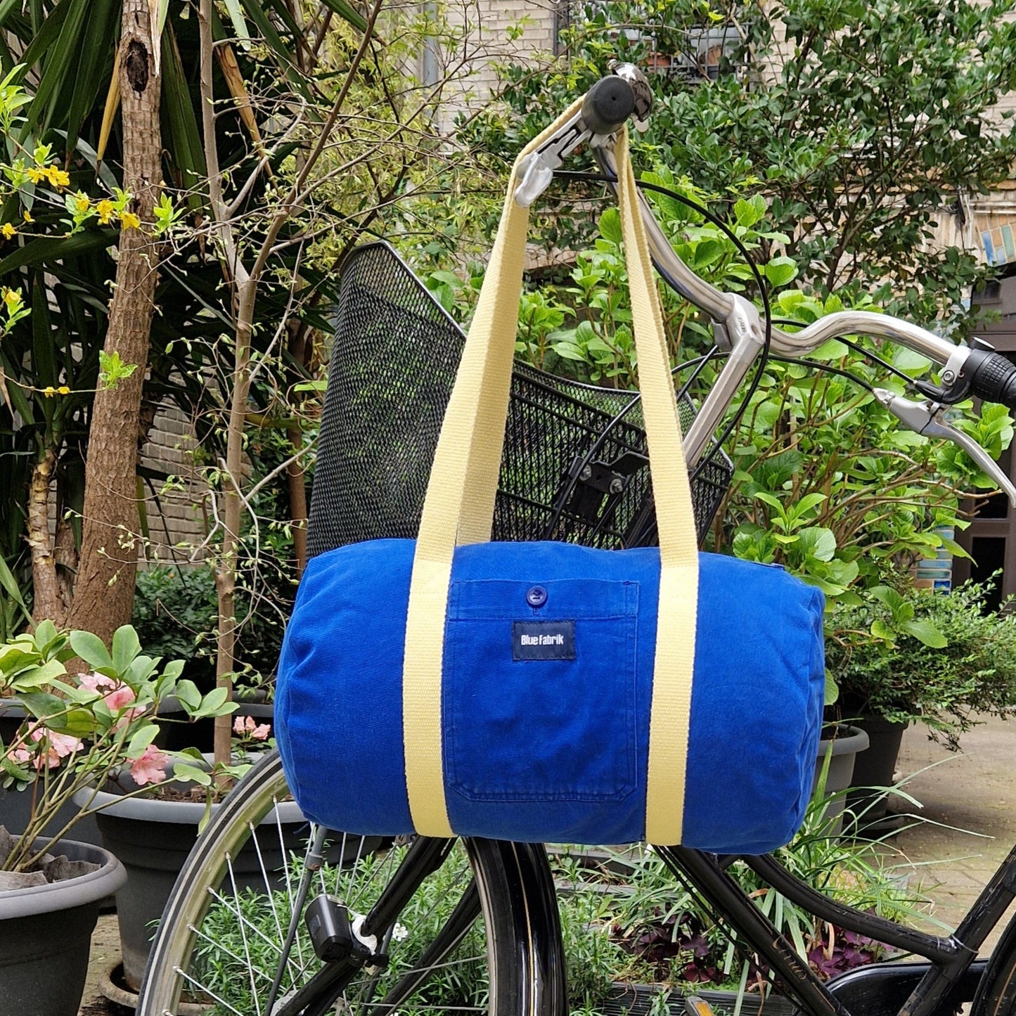 Sac Bowling Medium Bleu & Jaune, doublure fleurie - Blue Fabrik