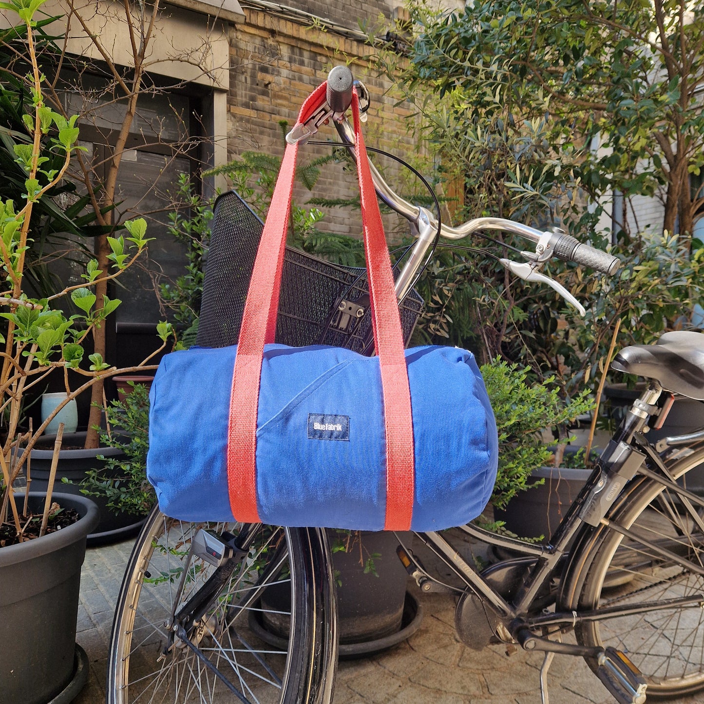 Sac Bowling Medium Bleu & Rose, doublure fleurie - Blue Fabrik
