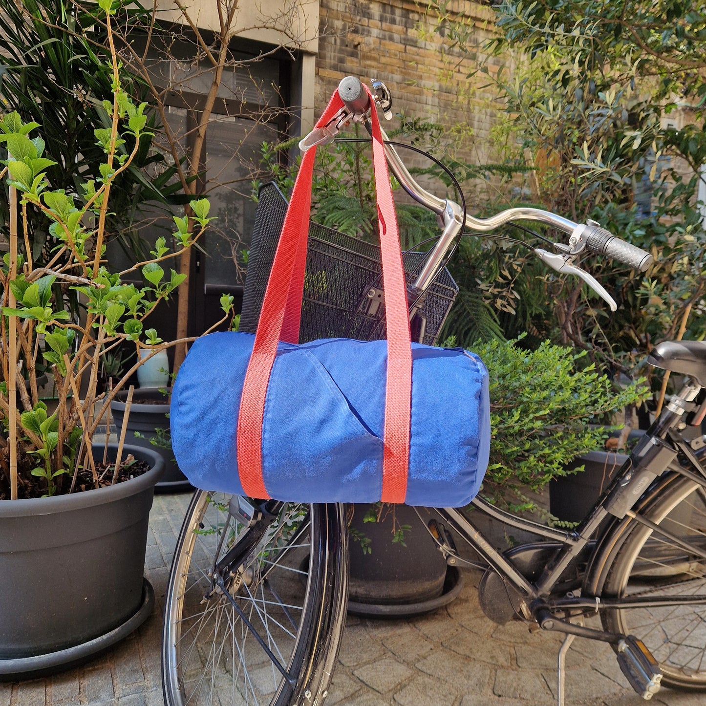 Sac Bowling Medium Bleu & Rose, doublure fleurie - Blue Fabrik