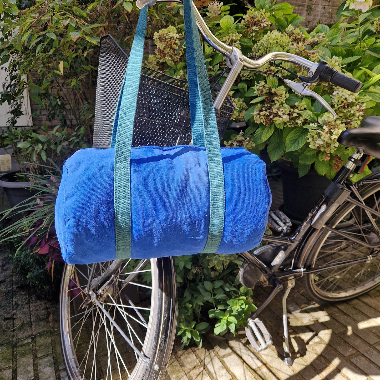Sac Bowling medium Bleu & Vert, doublure fleurie - Blue Fabrik