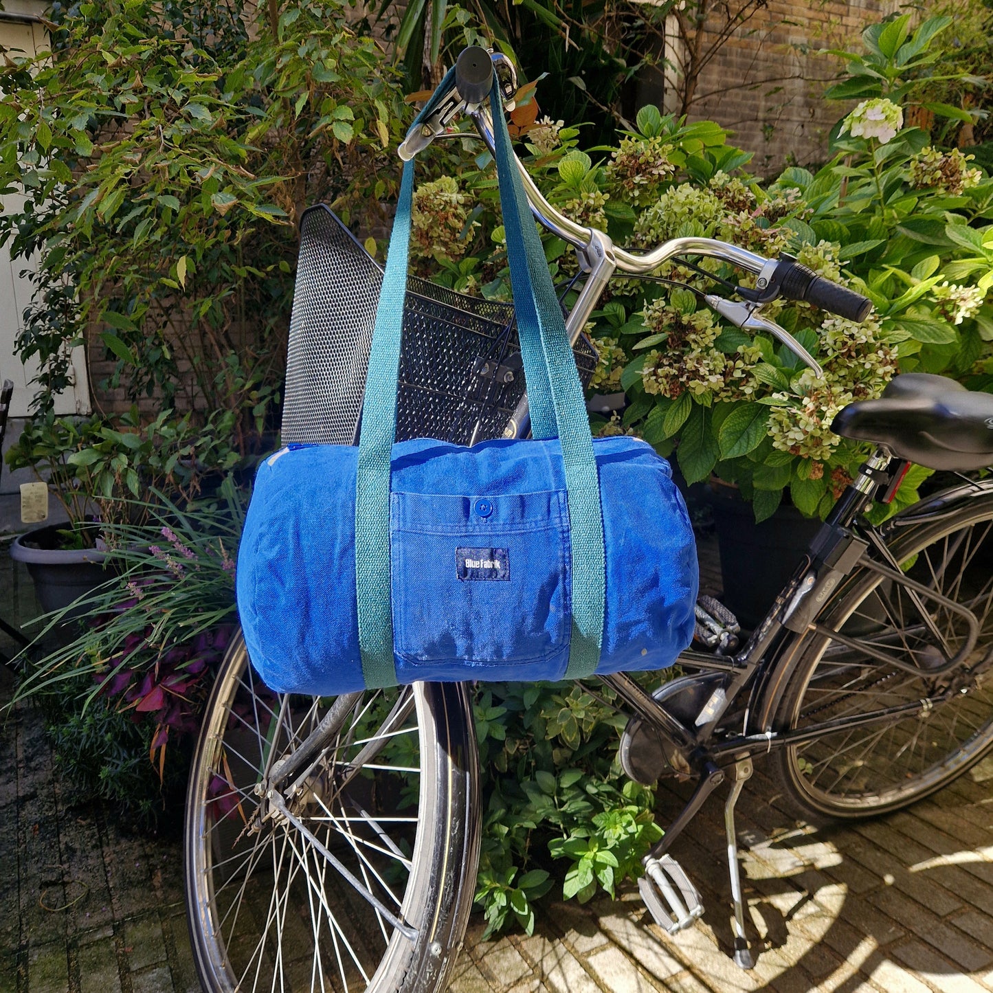Sac Bowling medium Bleu & Vert, doublure fleurie - Blue Fabrik