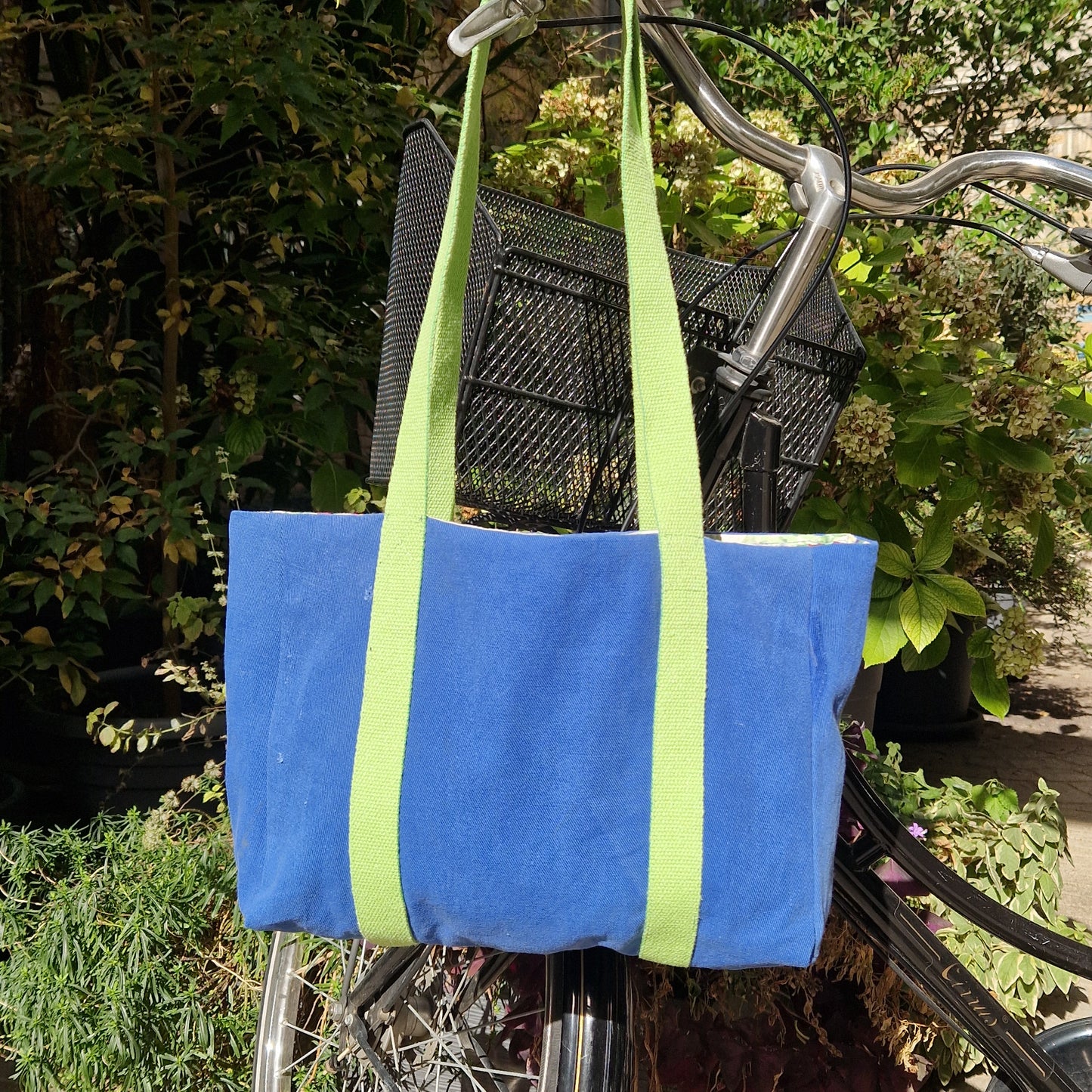 Sac Cabas Bleu & Anis, doublure à grandes fleurs - Blue Fabrik