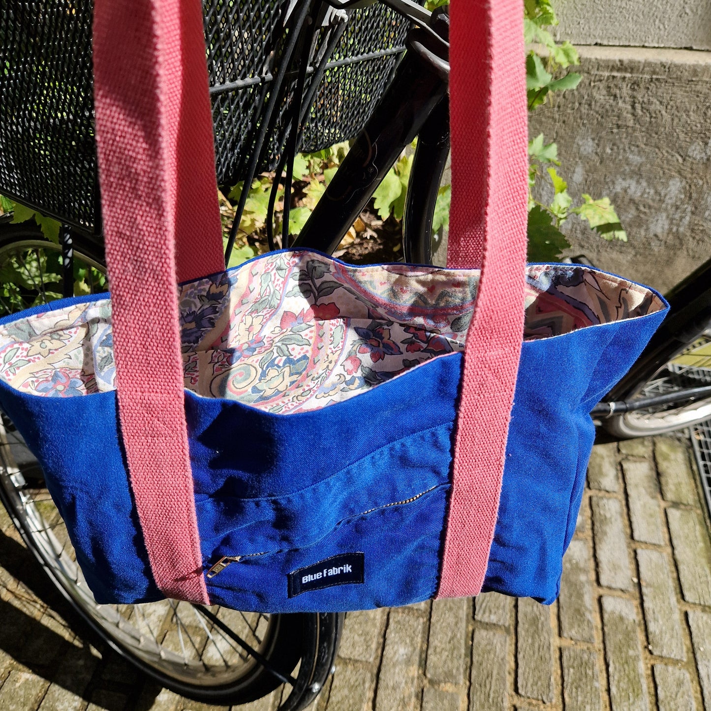 Sac Cabas Bleu & Rose, doublure fleurie - Blue Fabrik