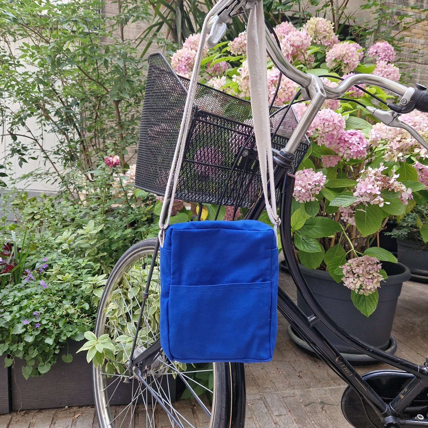 Sacoche Bleue & Ecru, doublure grise - Blue Fabrik