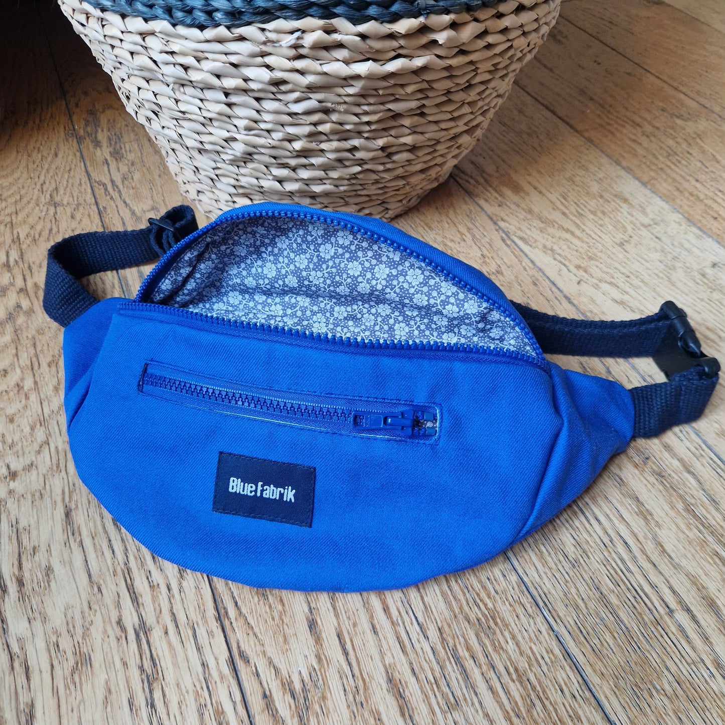 Sac Banane Bleu & Bleu marine, doublure à petites fleurs