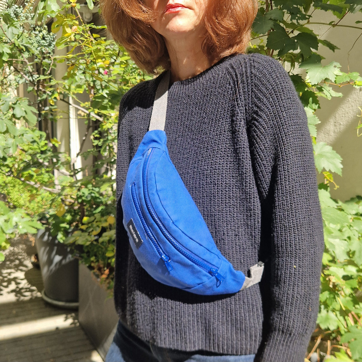Sac Banane Bleu & Gris anthracite, doublure à petites fleurs vintage