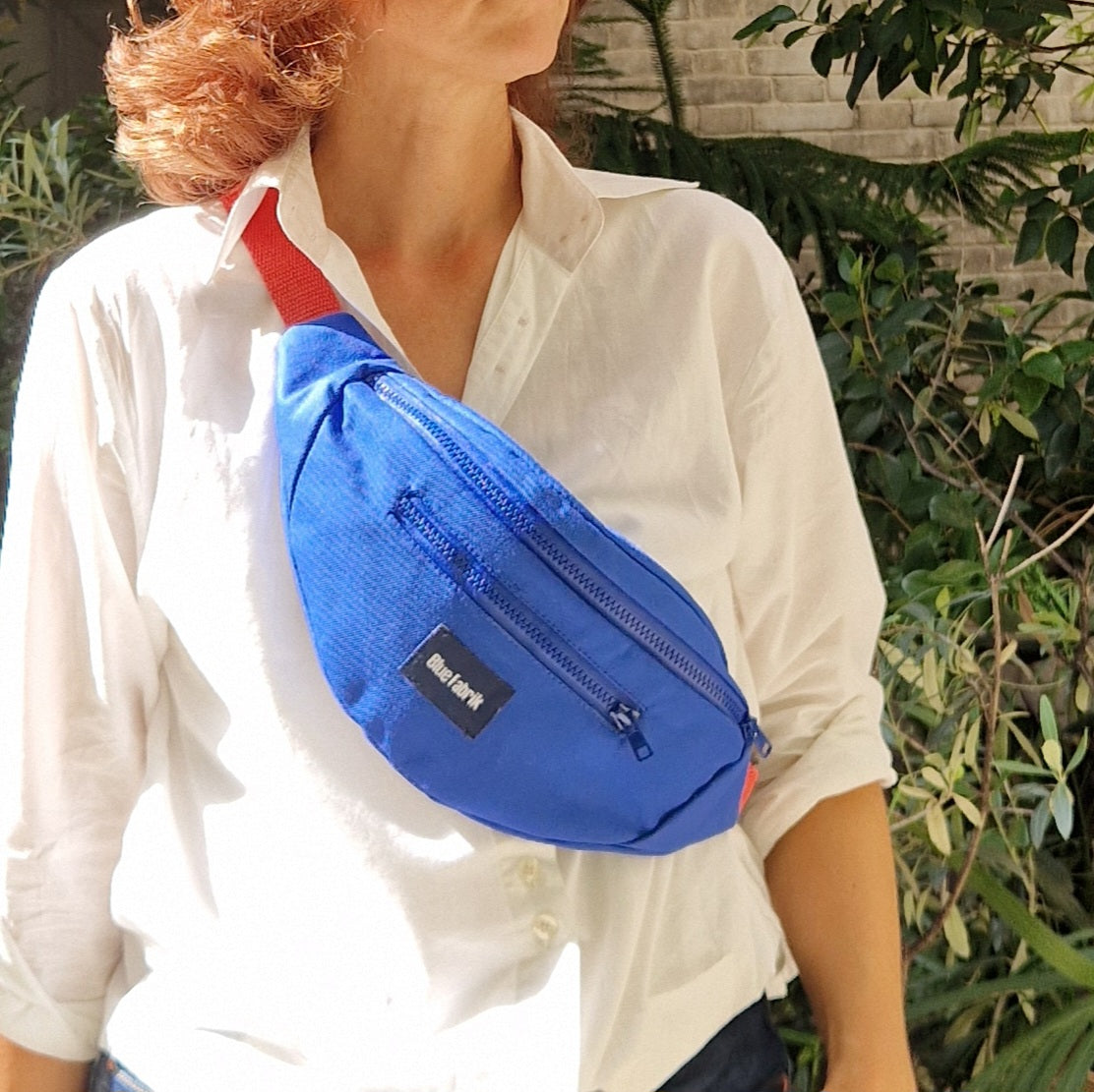 Sac Banane Bleu & Rose foncé, doublure fleurie rose