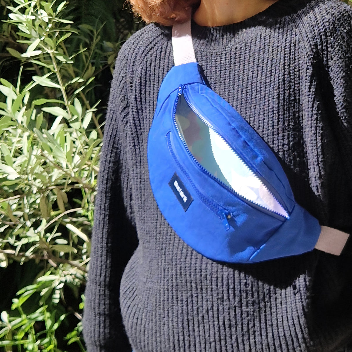 Sac Banane Bleu & Parme, doublure fleurie psychédélique
