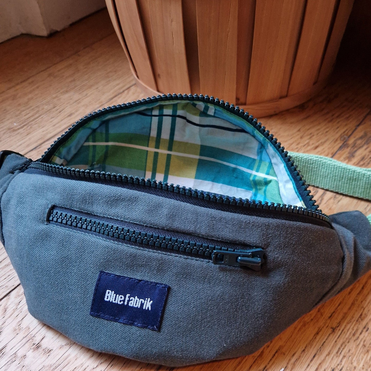 Sac Banane Vert & Anis, doublure à carreaux - Blue Fabrik