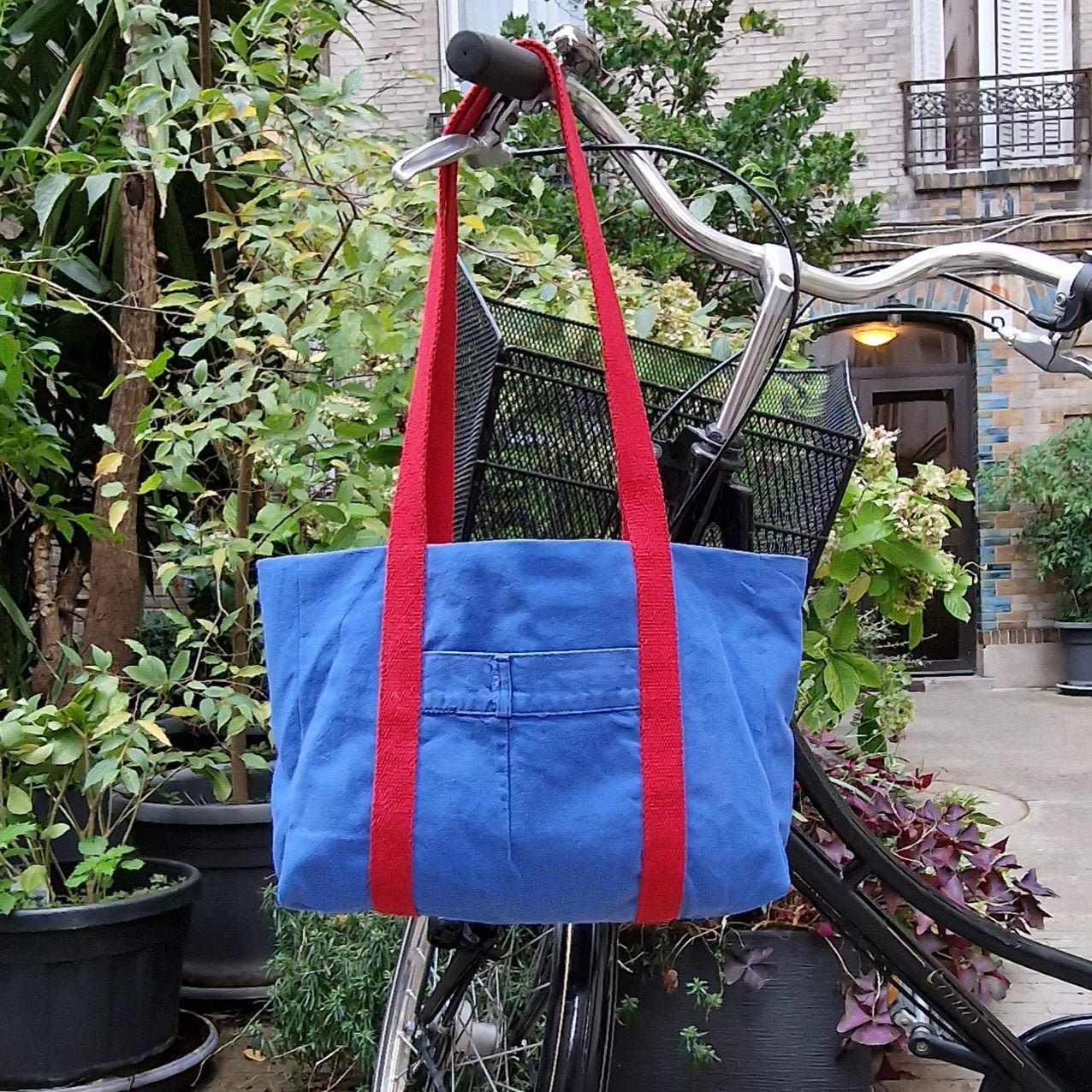 Sac Cabas Bleu & Cerise, doublure rouge à petites fleurs jaunes - Blue Fabrik
